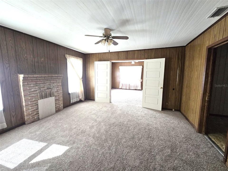 待售: $734,900 (3 贝兹, 1 浴室, 1364 平方英尺)