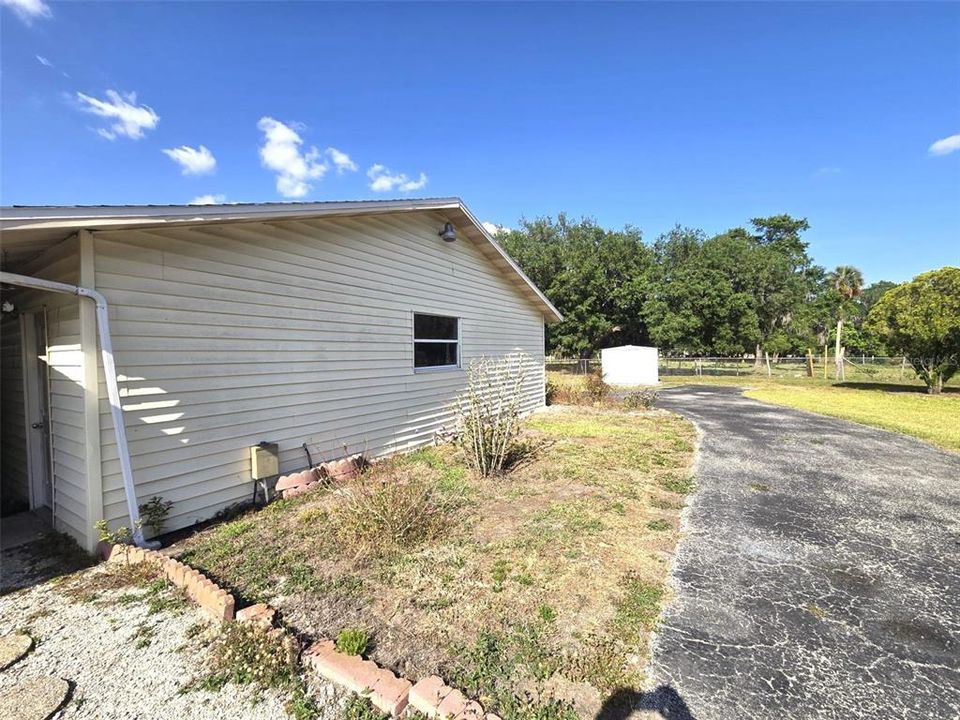 待售: $734,900 (3 贝兹, 1 浴室, 1364 平方英尺)