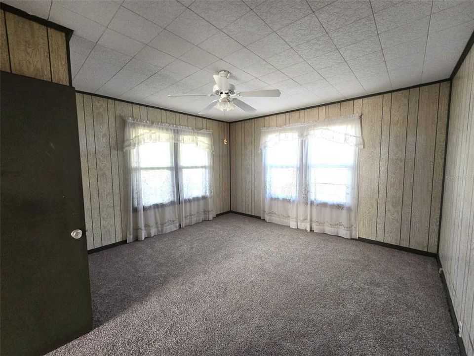 待售: $734,900 (3 贝兹, 1 浴室, 1364 平方英尺)