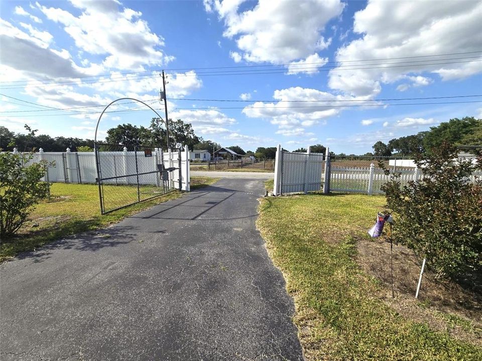 待售: $734,900 (3 贝兹, 1 浴室, 1364 平方英尺)