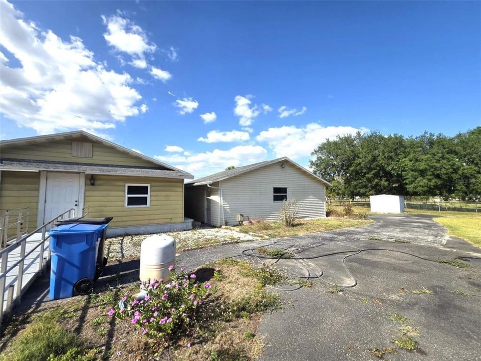 待售: $734,900 (3 贝兹, 1 浴室, 1364 平方英尺)