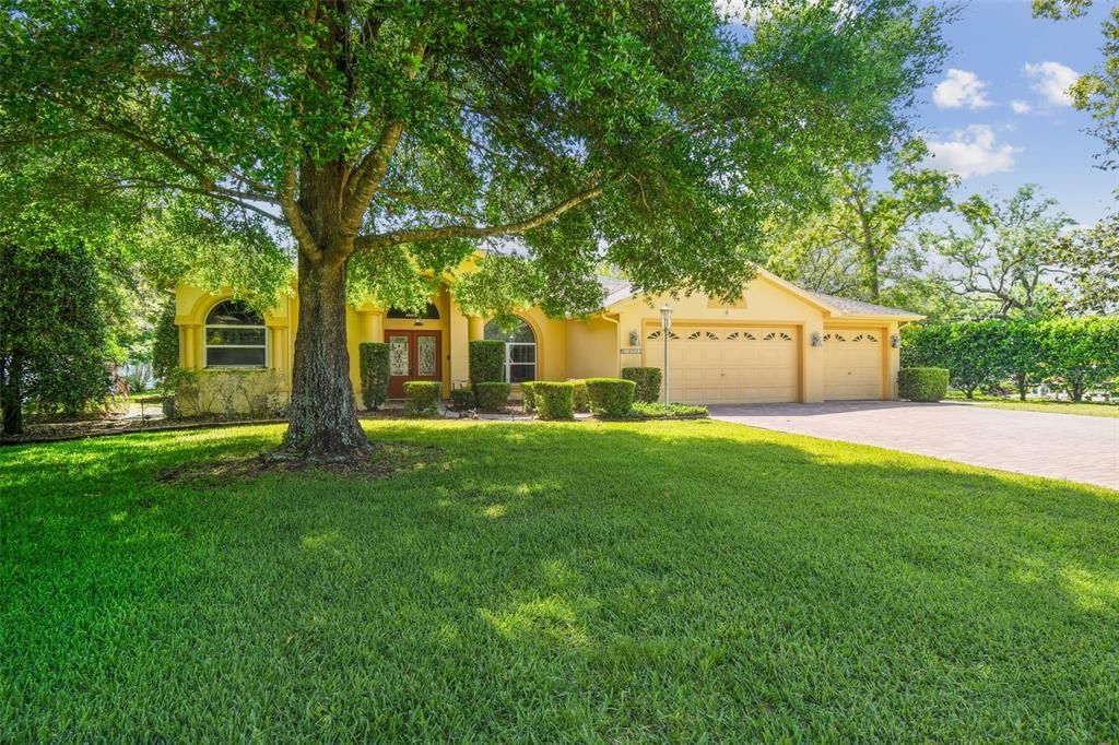 Activo con contrato: $499,900 (4 camas, 3 baños, 2474 Pies cuadrados)