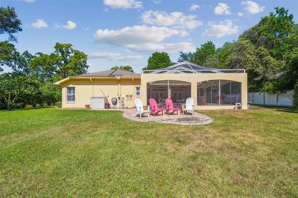 Activo con contrato: $499,900 (4 camas, 3 baños, 2474 Pies cuadrados)