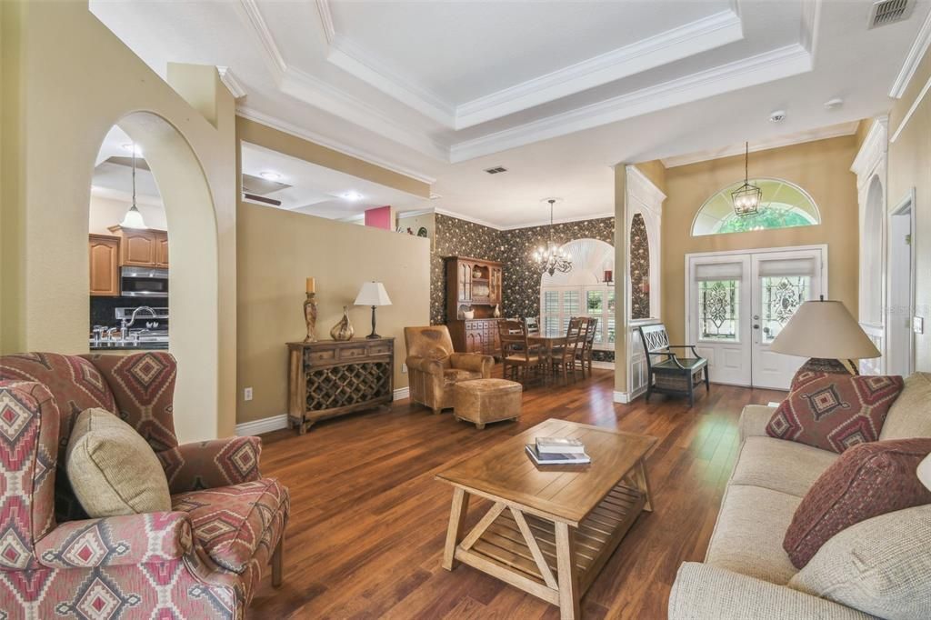 Activo con contrato: $499,900 (4 camas, 3 baños, 2474 Pies cuadrados)