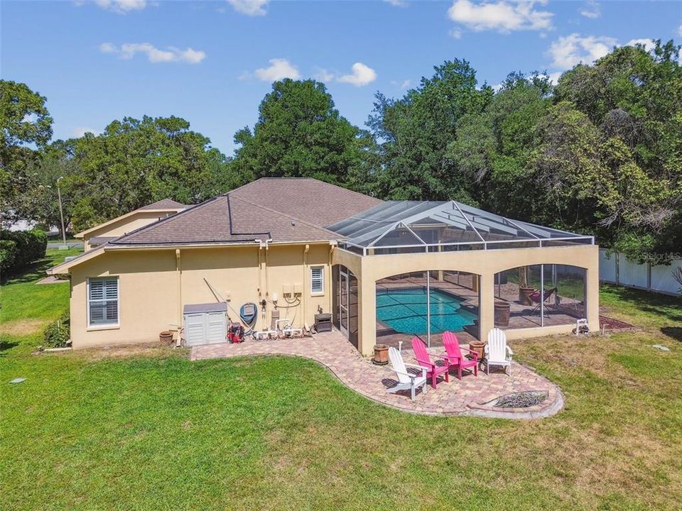 Activo con contrato: $499,900 (4 camas, 3 baños, 2474 Pies cuadrados)