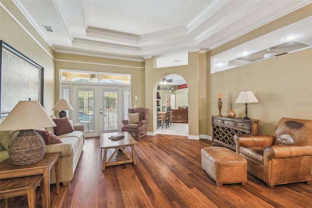 Activo con contrato: $499,900 (4 camas, 3 baños, 2474 Pies cuadrados)