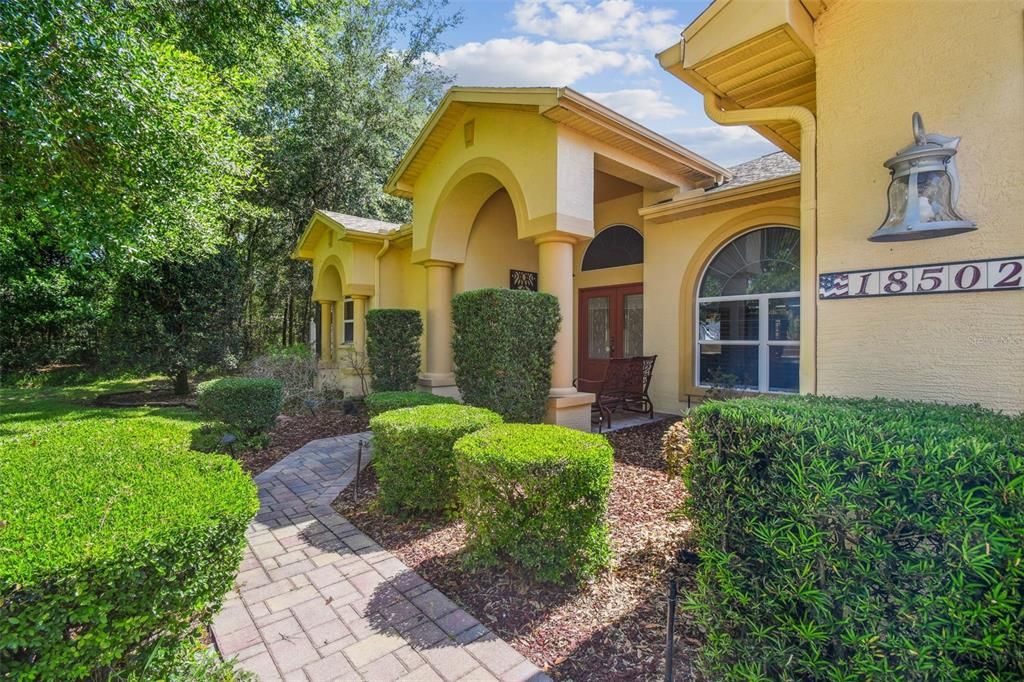 Activo con contrato: $499,900 (4 camas, 3 baños, 2474 Pies cuadrados)