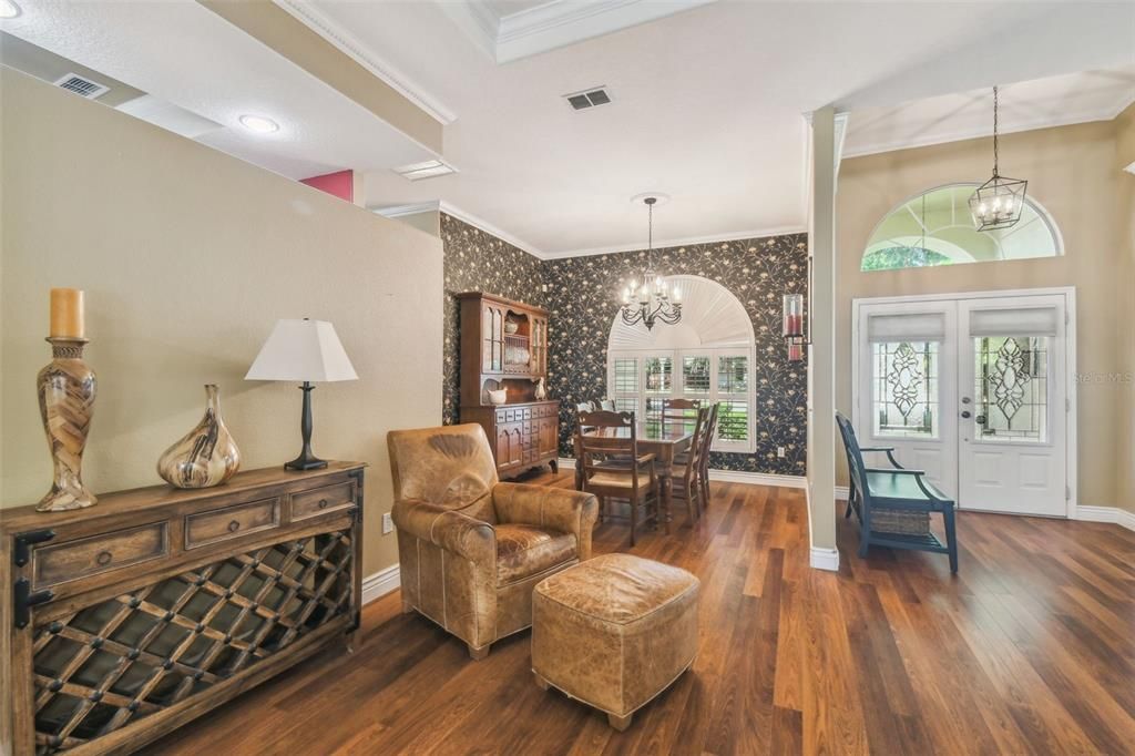 Activo con contrato: $499,900 (4 camas, 3 baños, 2474 Pies cuadrados)