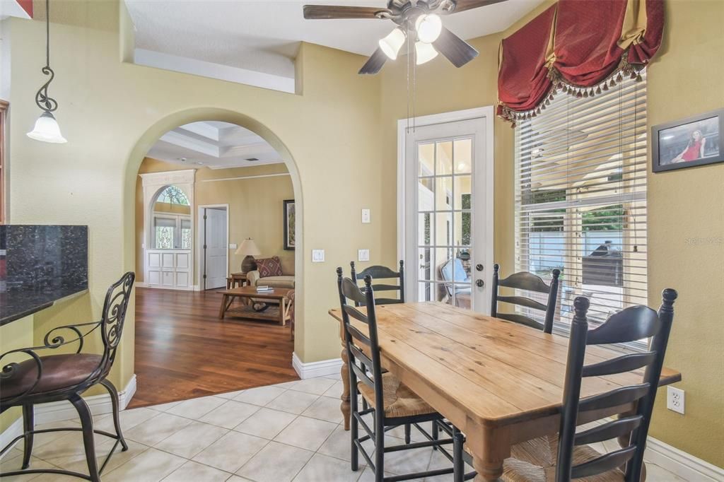 Activo con contrato: $499,900 (4 camas, 3 baños, 2474 Pies cuadrados)