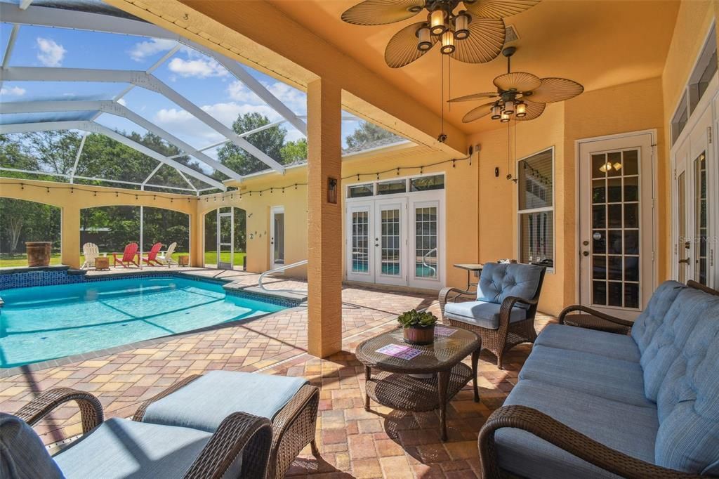 Activo con contrato: $499,900 (4 camas, 3 baños, 2474 Pies cuadrados)