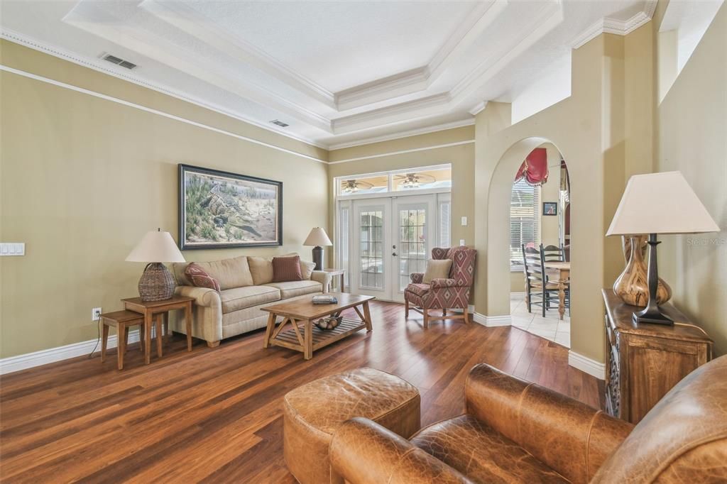 Activo con contrato: $499,900 (4 camas, 3 baños, 2474 Pies cuadrados)