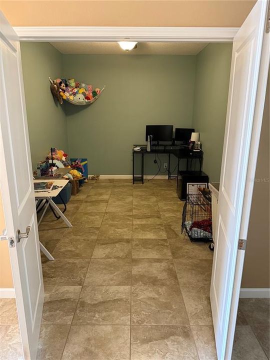 Под контрактом: $675,000 (4 спален, 3 ванн, 2528 Квадратных фут)