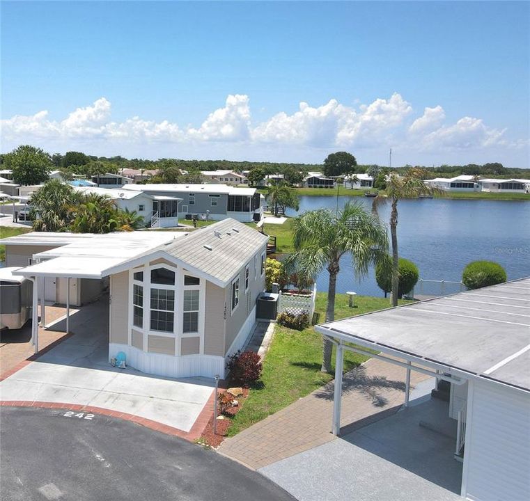 For Sale: $149,999 (1 beds, 1 baths, 489 Square Feet)