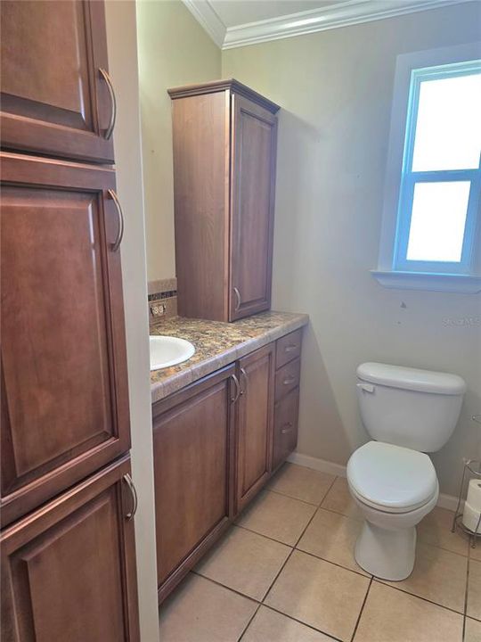 For Sale: $149,999 (1 beds, 1 baths, 489 Square Feet)