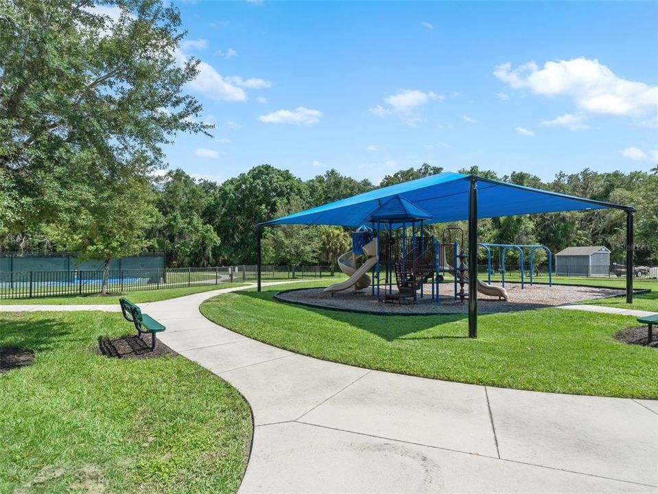 Под контрактом: $774,990 (3 спален, 2 ванн, 2268 Квадратных фут)