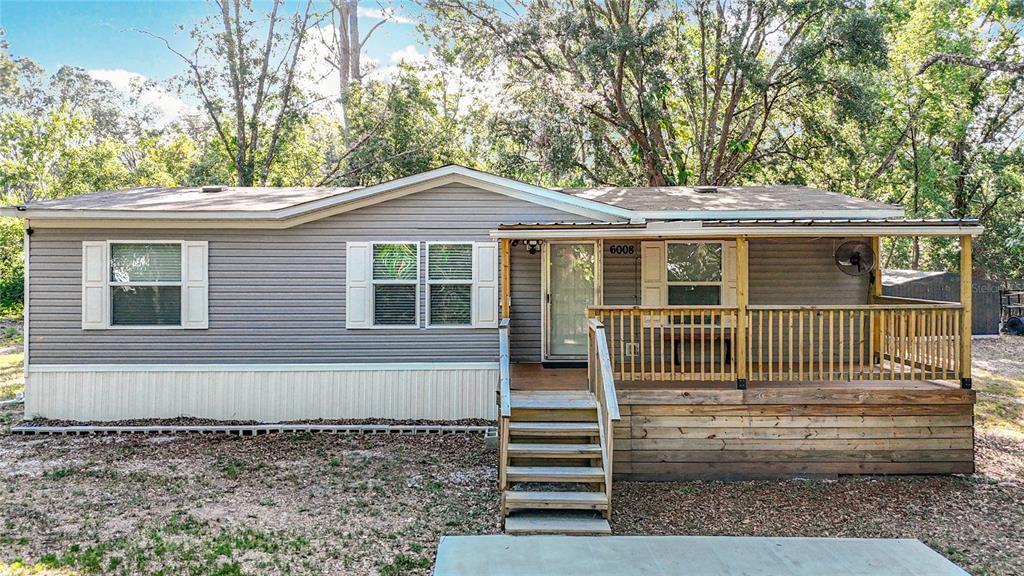 Active With Contract: $275,000 (3 beds, 2 baths, 1188 Square Feet)