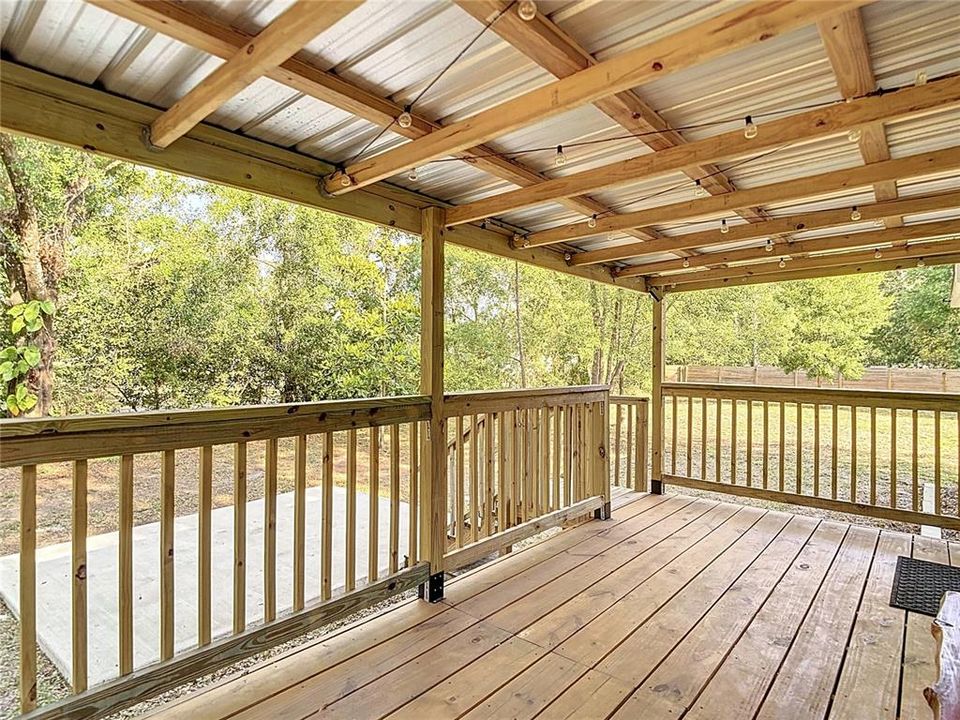 Active With Contract: $275,000 (3 beds, 2 baths, 1188 Square Feet)