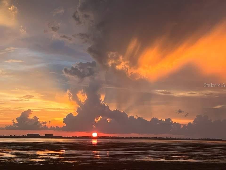 待售: $560,000 (3 贝兹, 2 浴室, 1558 平方英尺)