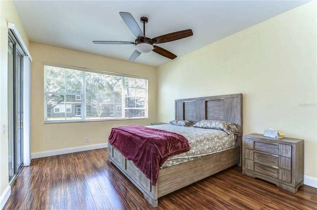 En Venta: $470,000 (3 camas, 2 baños, 2027 Pies cuadrados)