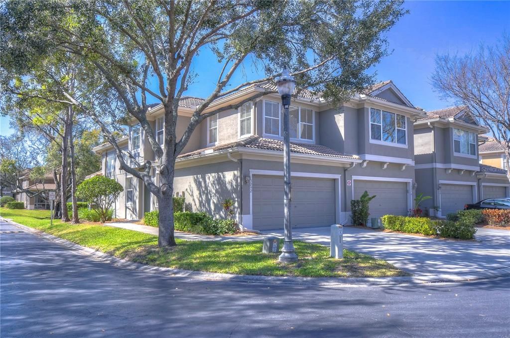 En Venta: $470,000 (3 camas, 2 baños, 2027 Pies cuadrados)