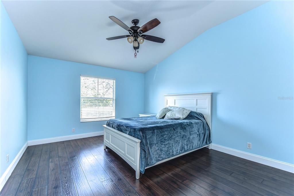 En Venta: $470,000 (3 camas, 2 baños, 2027 Pies cuadrados)