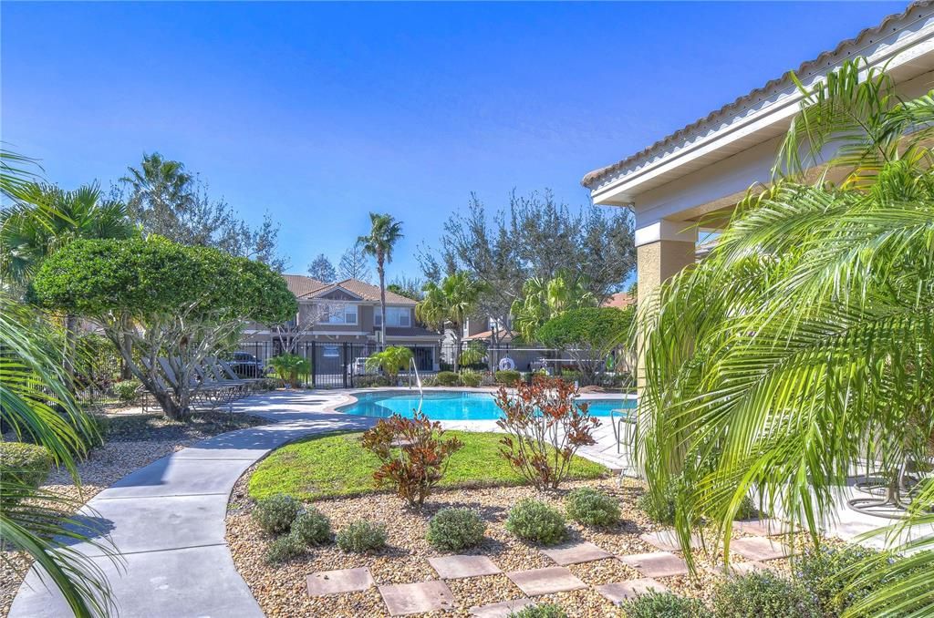 En Venta: $470,000 (3 camas, 2 baños, 2027 Pies cuadrados)