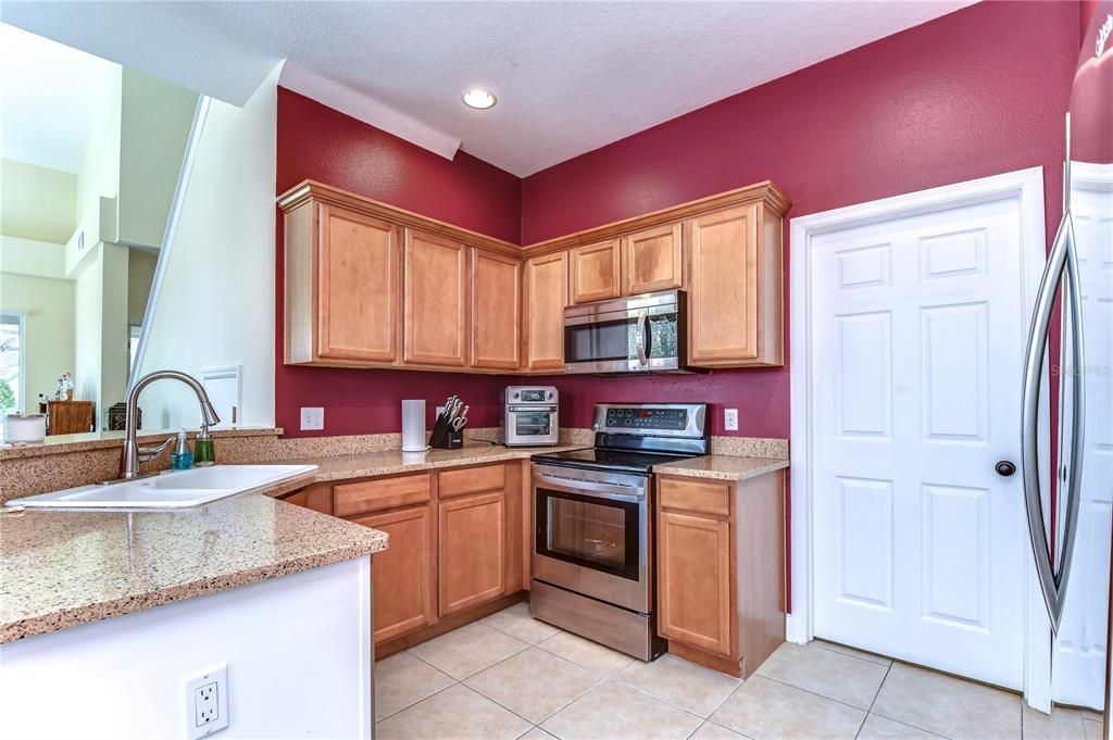 En Venta: $470,000 (3 camas, 2 baños, 2027 Pies cuadrados)