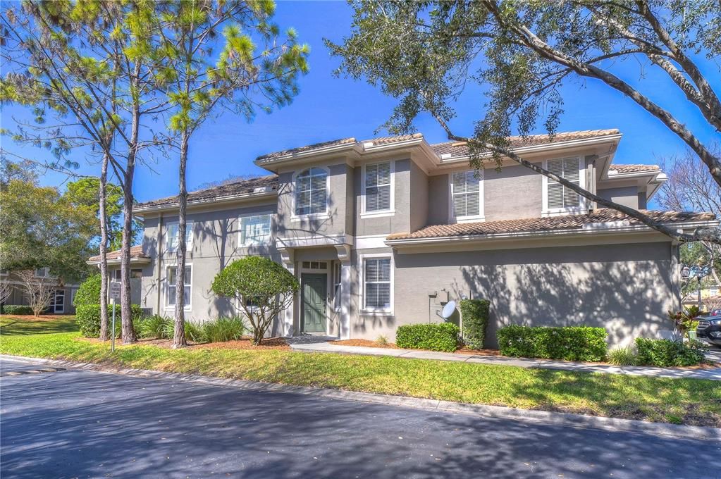 En Venta: $470,000 (3 camas, 2 baños, 2027 Pies cuadrados)