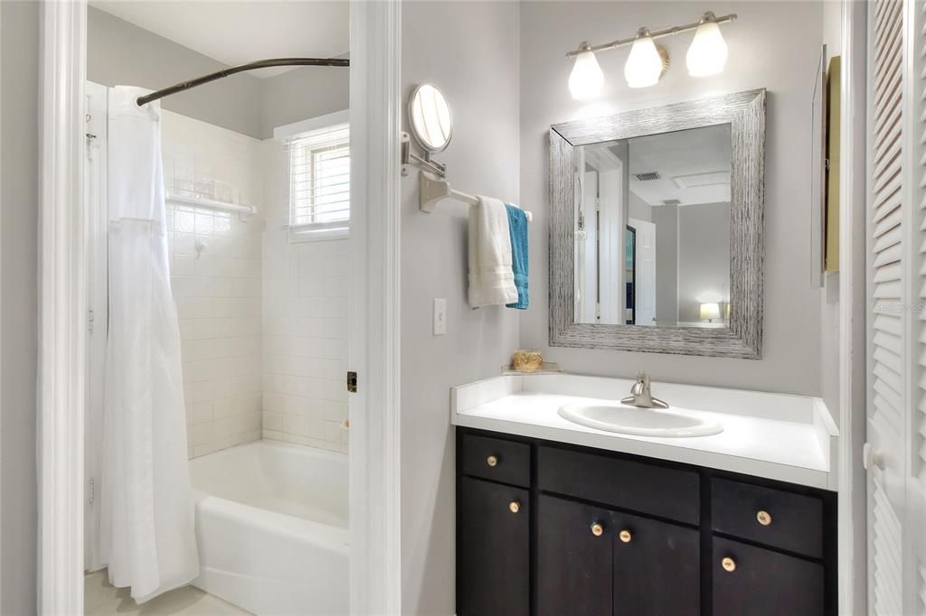 For Sale: $799,000 (3 beds, 2 baths, 2388 Square Feet)