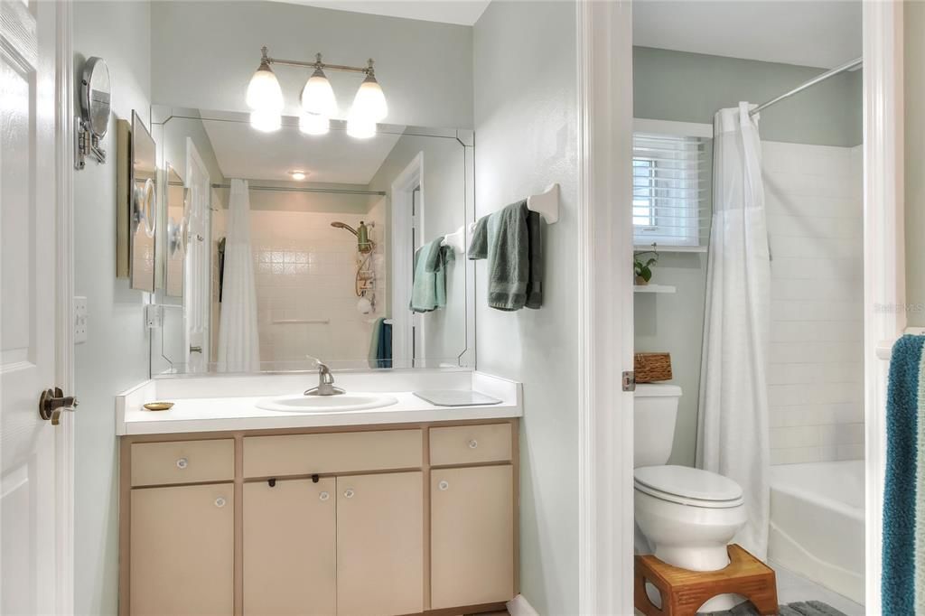 For Sale: $799,000 (3 beds, 2 baths, 2388 Square Feet)