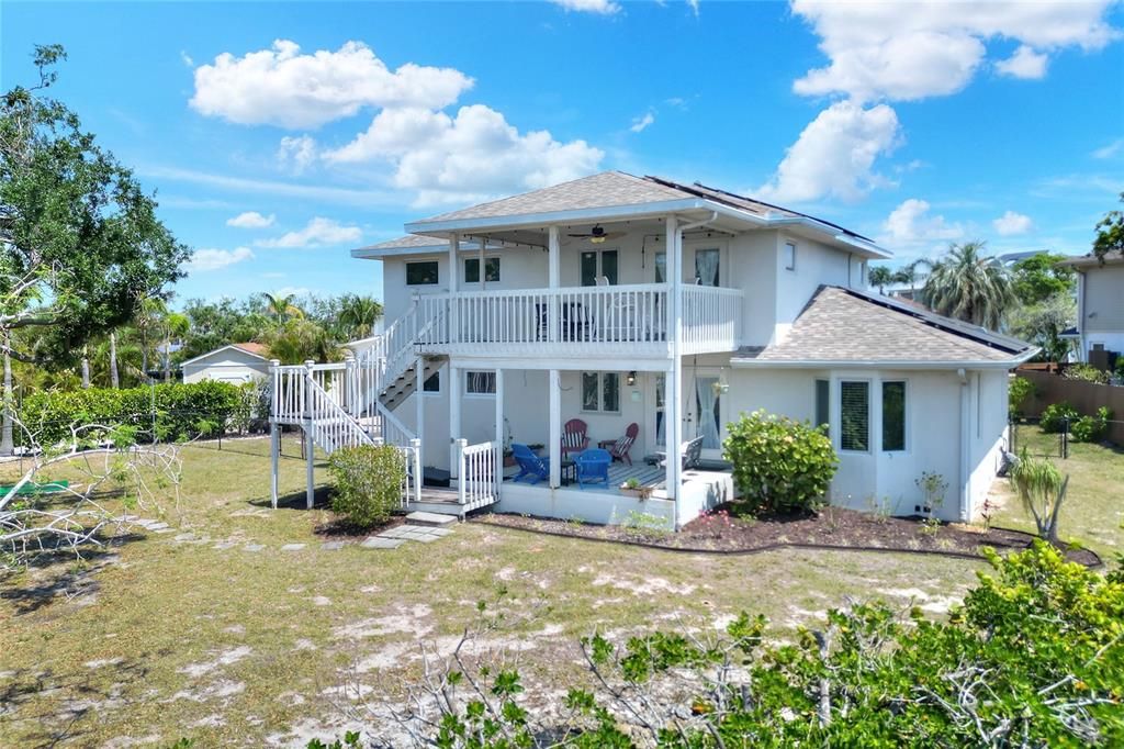 For Sale: $799,000 (3 beds, 2 baths, 2388 Square Feet)