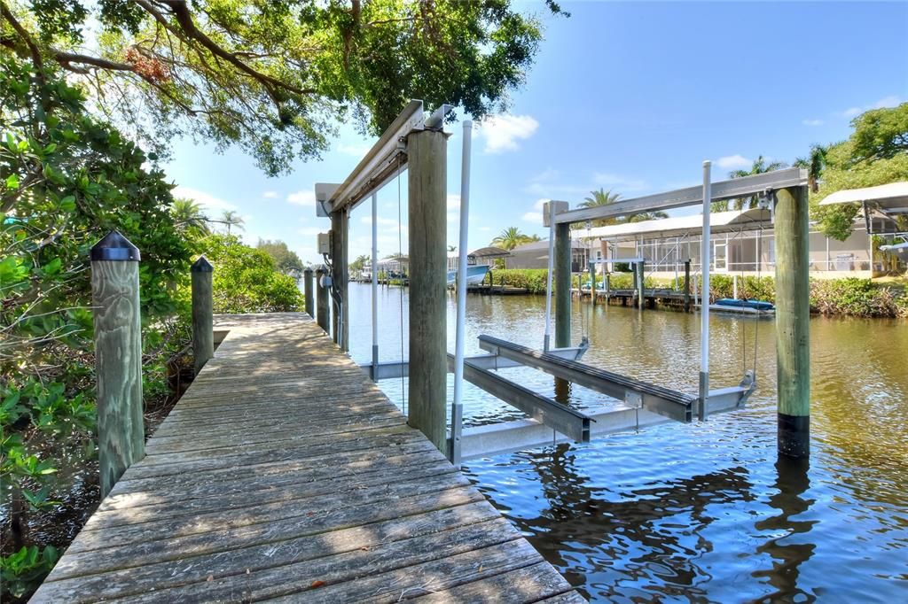 For Sale: $799,000 (3 beds, 2 baths, 2388 Square Feet)