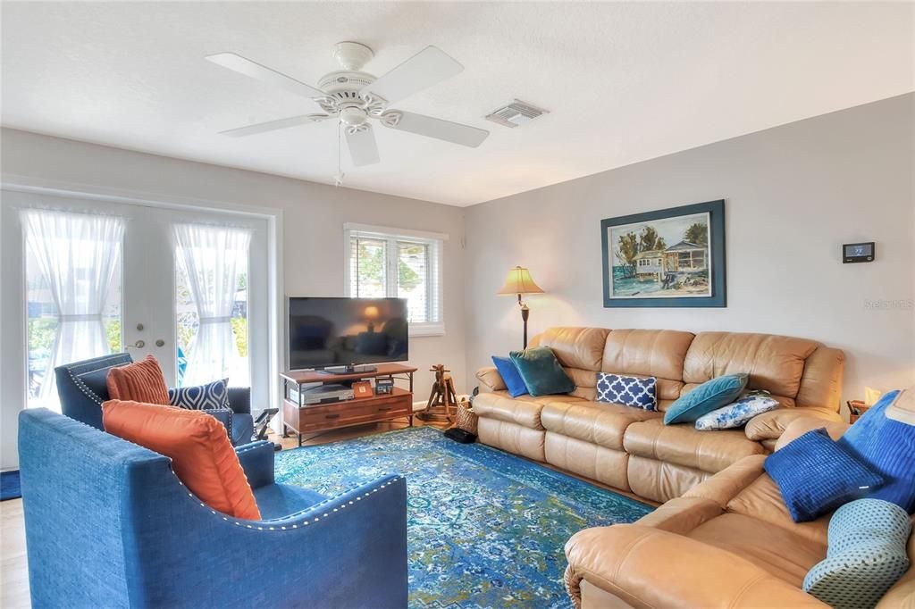 For Sale: $799,000 (3 beds, 2 baths, 2388 Square Feet)