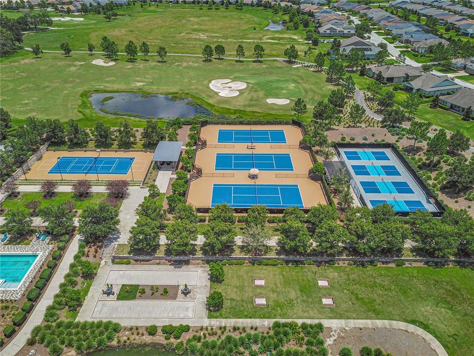 Activo con contrato: $240,000 (2 camas, 2 baños, 1454 Pies cuadrados)