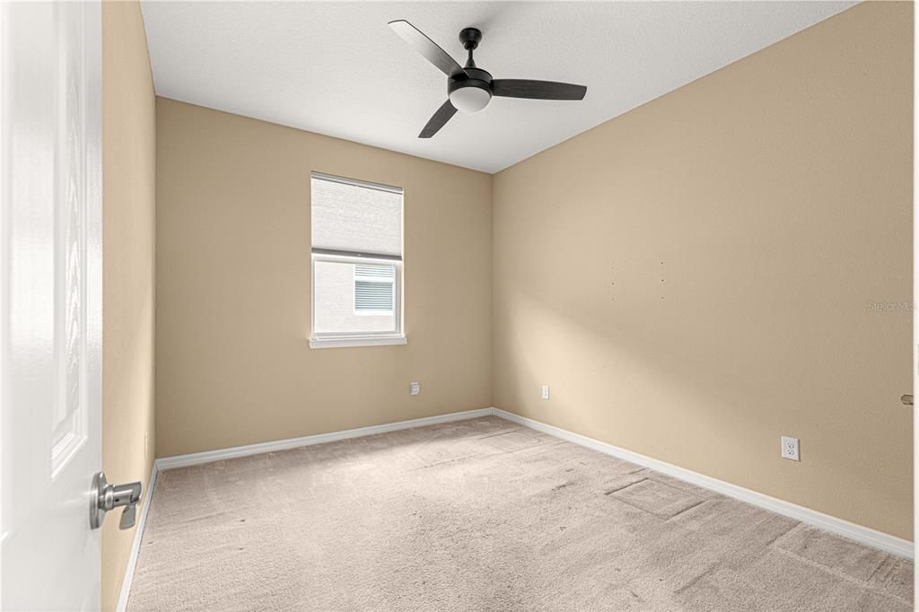 Activo con contrato: $240,000 (2 camas, 2 baños, 1454 Pies cuadrados)