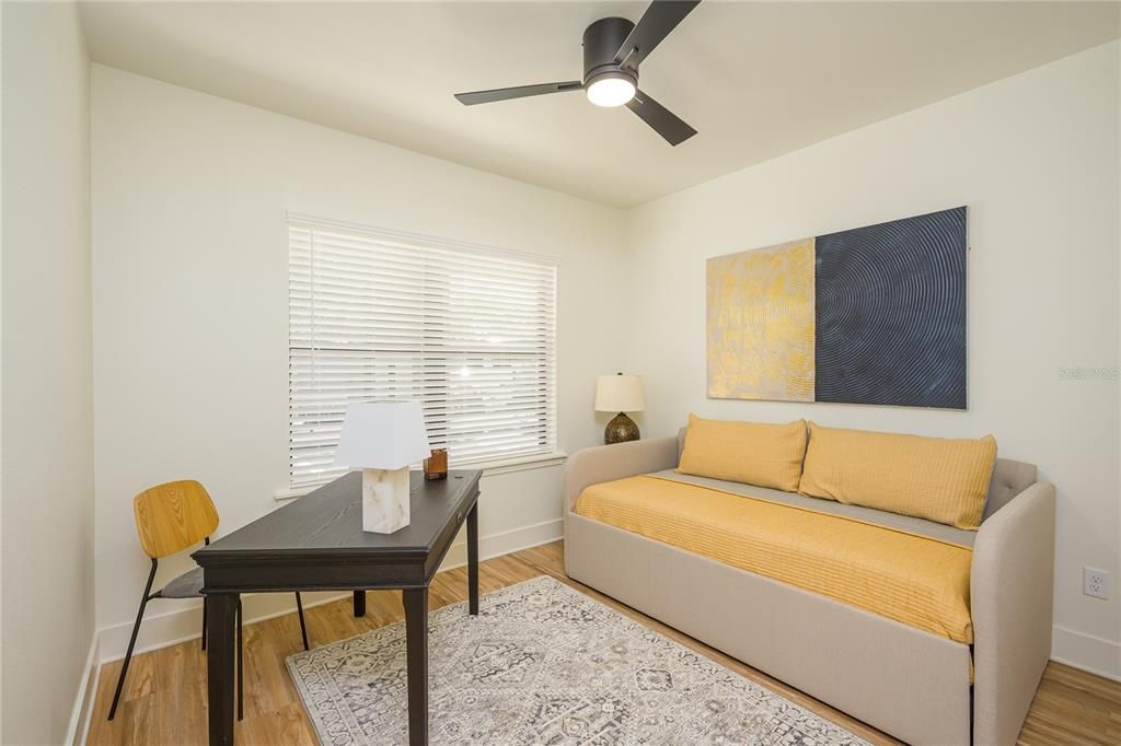 For Sale: $449,000 (2 beds, 2 baths, 1202 Square Feet)