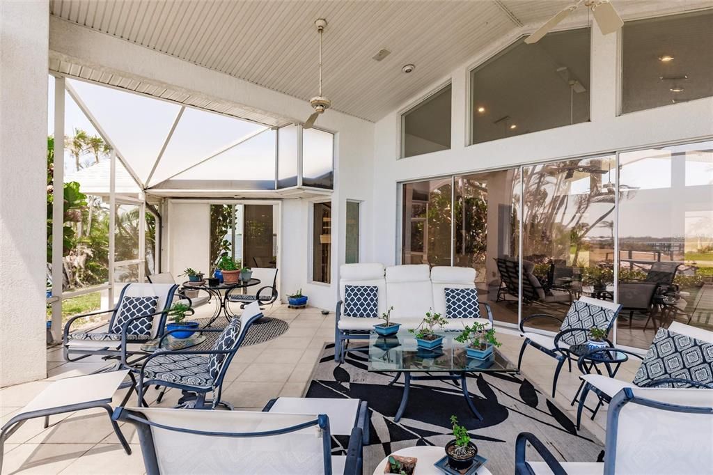 For Sale: $1,300,000 (3 beds, 2 baths, 2800 Square Feet)