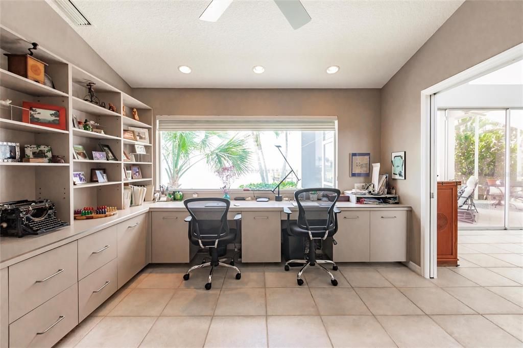 For Sale: $1,300,000 (3 beds, 2 baths, 2800 Square Feet)