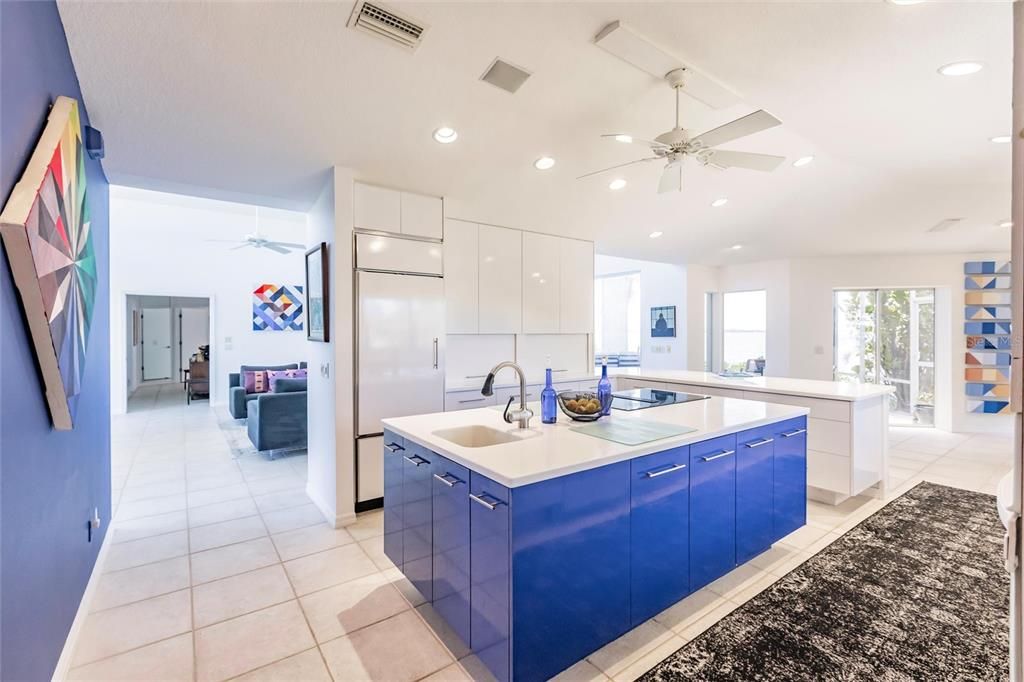 For Sale: $1,300,000 (3 beds, 2 baths, 2800 Square Feet)