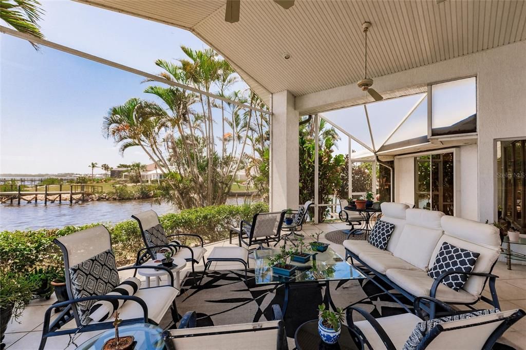 For Sale: $1,300,000 (3 beds, 2 baths, 2800 Square Feet)