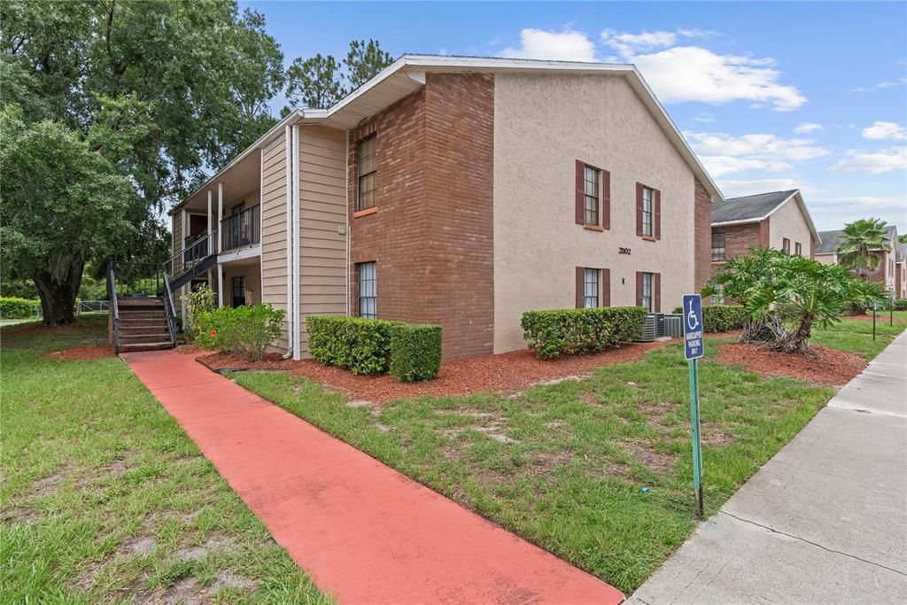 Recently Sold: $155,000 (2 beds, 1 baths, 800 Square Feet)