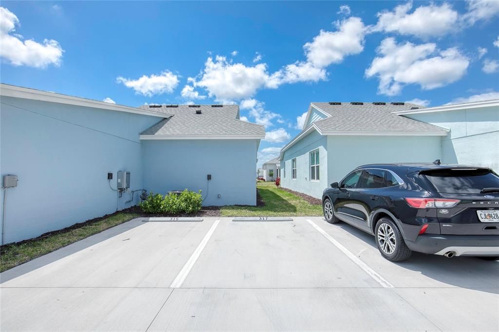 Activo con contrato: $369,000 (2 camas, 2 baños, 1321 Pies cuadrados)