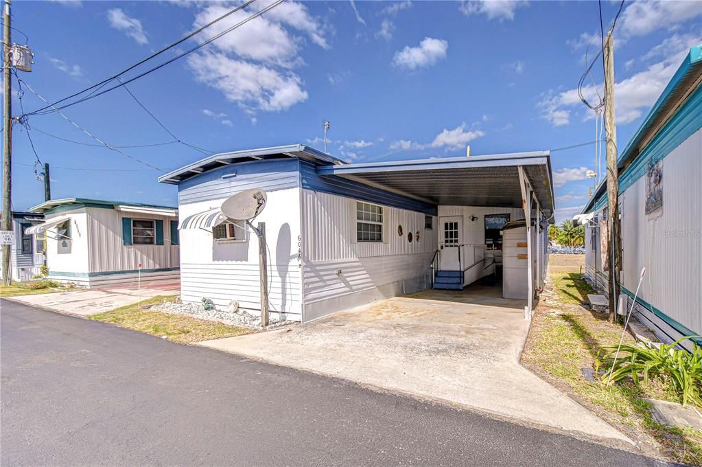 待售: $52,000 (1 贝兹, 1 浴室, 576 平方英尺)