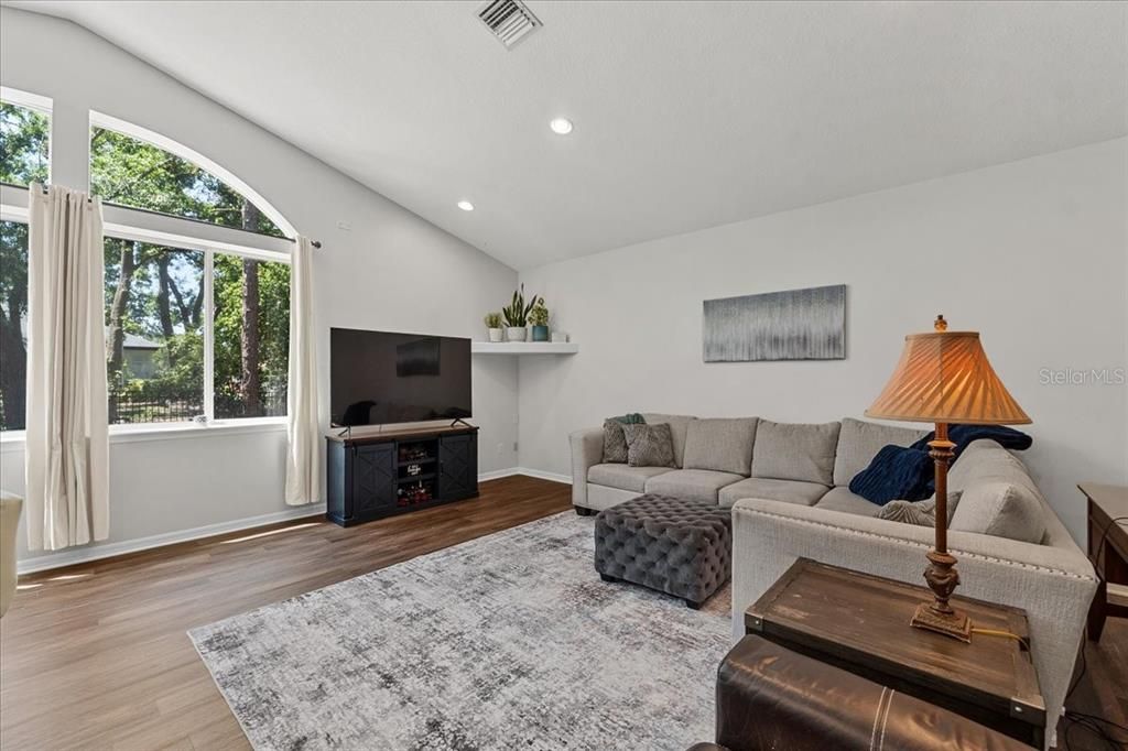 На продажу: $1,199,000 (5 спален, 4 ванн, 4853 Квадратных фут)