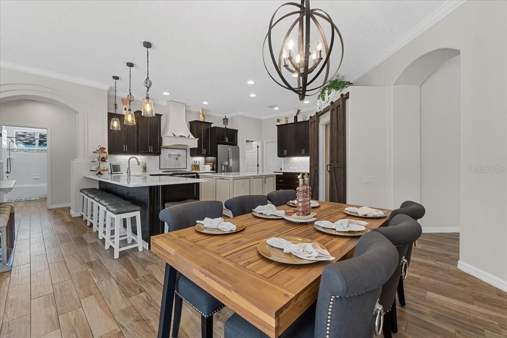 На продажу: $1,199,000 (5 спален, 4 ванн, 4853 Квадратных фут)