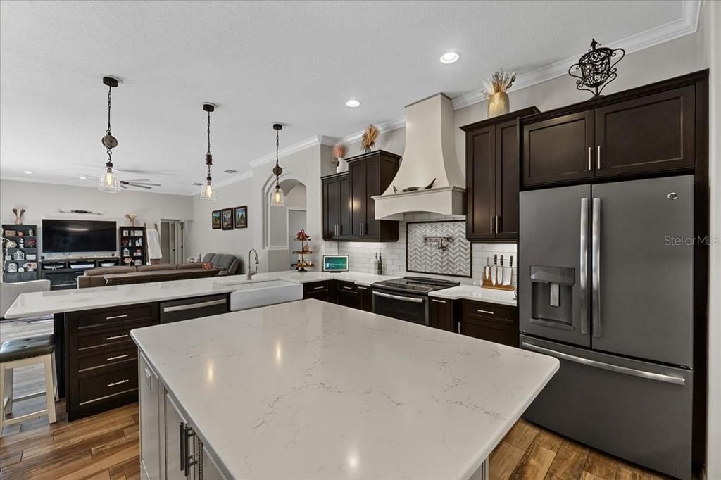 На продажу: $1,199,000 (5 спален, 4 ванн, 4853 Квадратных фут)