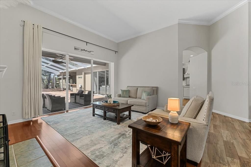 На продажу: $1,199,000 (5 спален, 4 ванн, 4853 Квадратных фут)