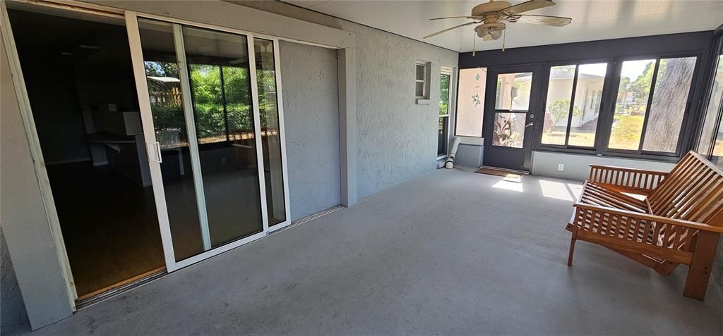 Activo con contrato: $210,000 (4 camas, 2 baños, 1391 Pies cuadrados)