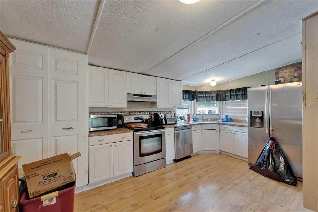 En Venta: $175,000 (3 camas, 2 baños, 1220 Pies cuadrados)