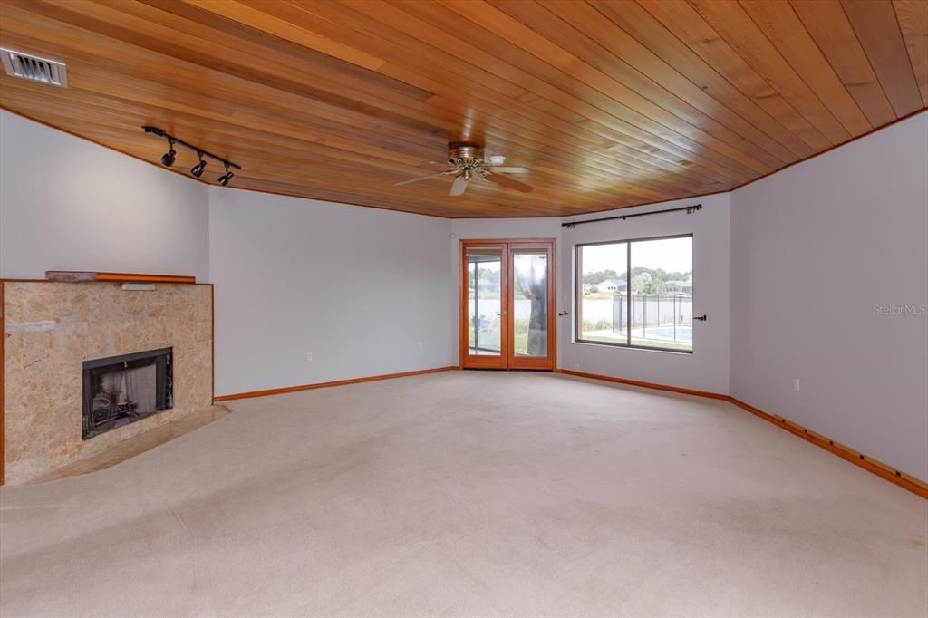 For Sale: $2,500,000 (4 beds, 4 baths, 4961 Square Feet)